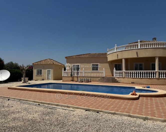 Image No.34-3 Bed Villa for sale