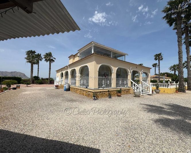Image No.18-3 Bed Country House for sale