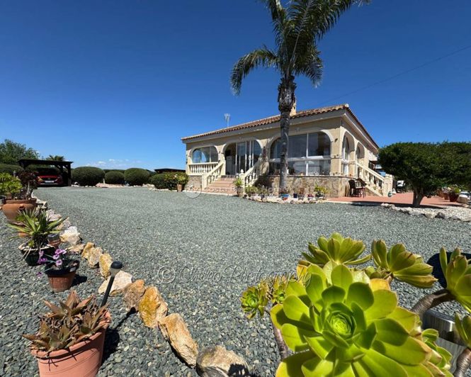 Image No.33-3 Bed Country House for sale