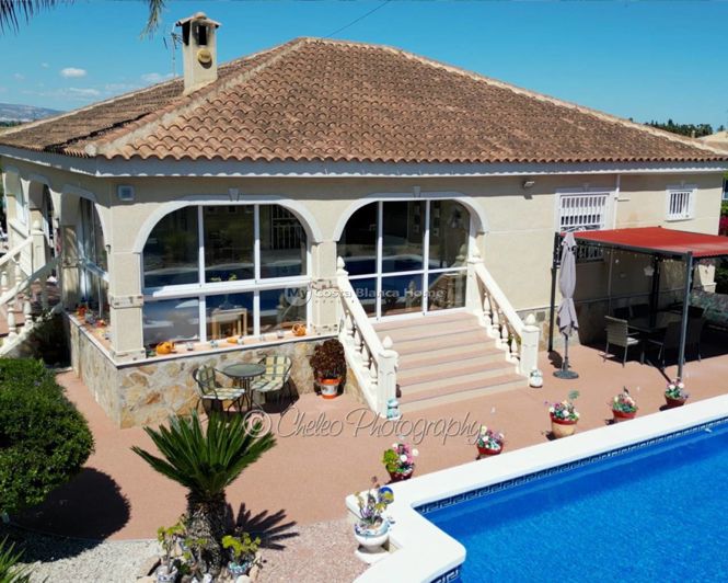 Image No.37-3 Bed Country House for sale