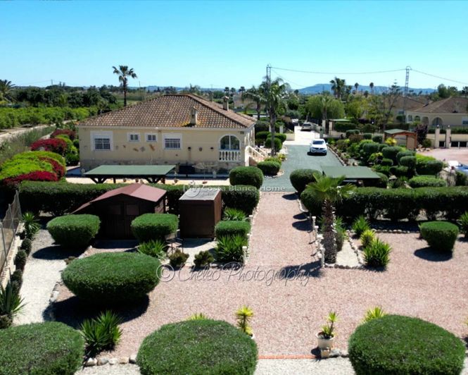 Image No.40-3 Bed Country House for sale