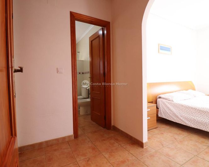 Image No.18-3 Bed Villa for sale