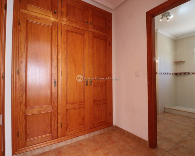 Image No.19-3 Bed Villa for sale