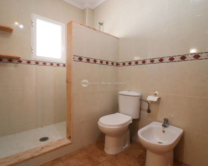 Image No.21-3 Bed Villa for sale