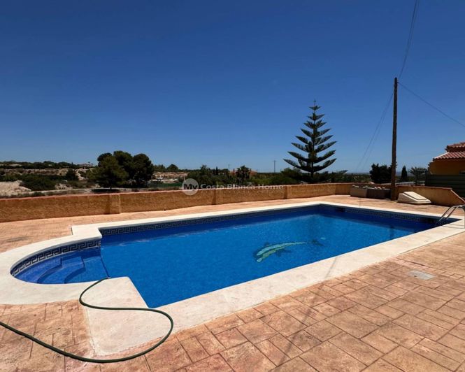 Image No.37-3 Bed Country House for sale