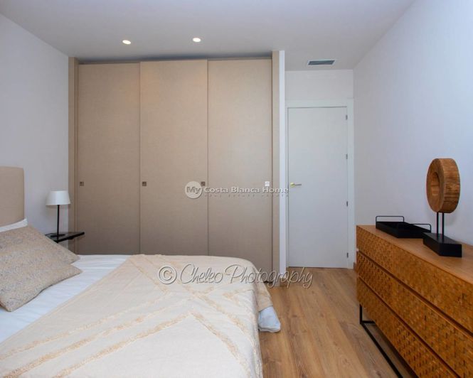 Image No.10-3 Bed Villa for sale