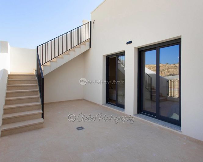 Image No.18-3 Bed Villa for sale