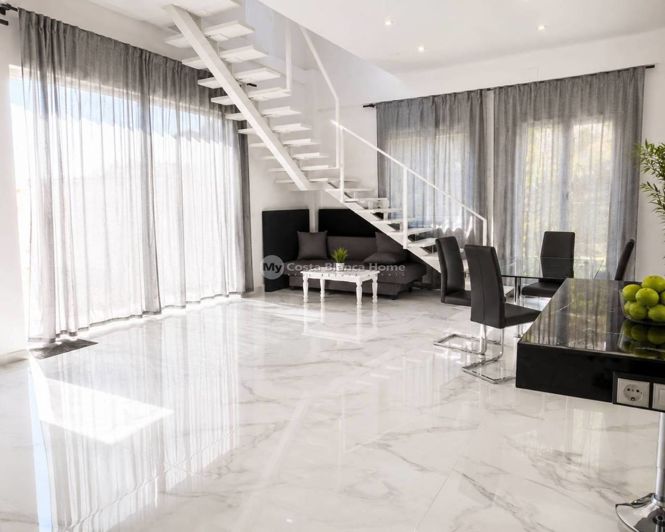 Image No.4-3 Bed Villa for sale