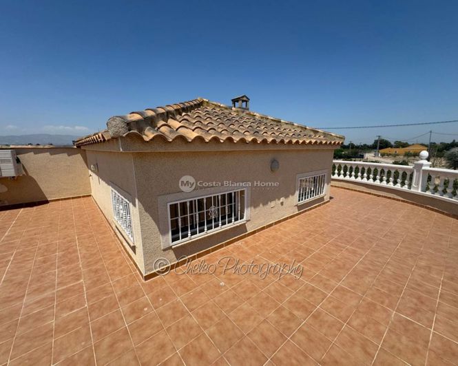 Image No.28-3 Bed Country House for sale