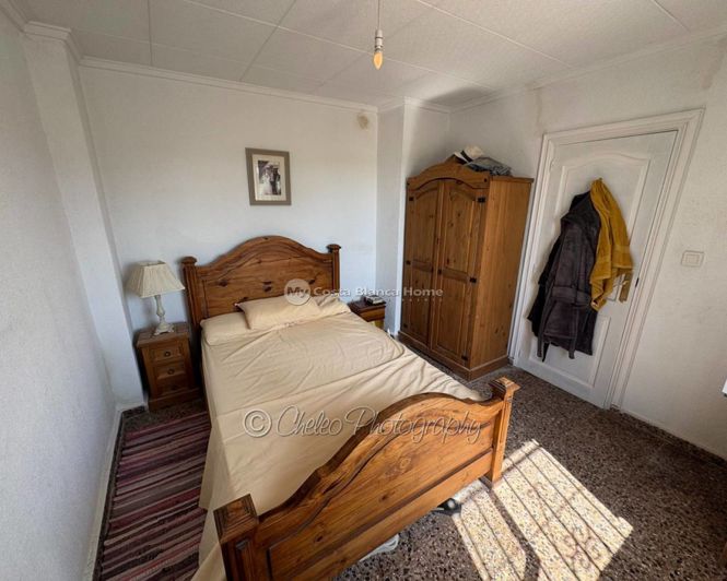 Image No.10-2 Bed Country House for sale
