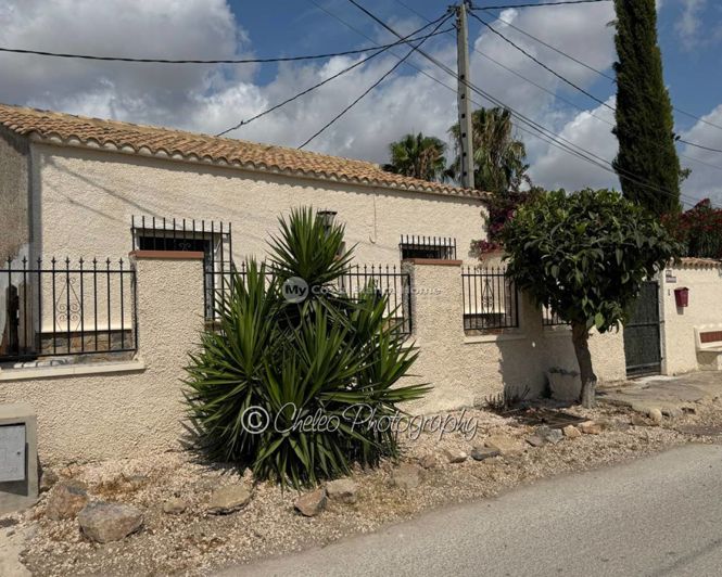 Image No.21-2 Bed Country House for sale