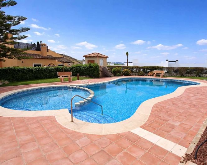 Image No.29-2 Bed Apartment for sale