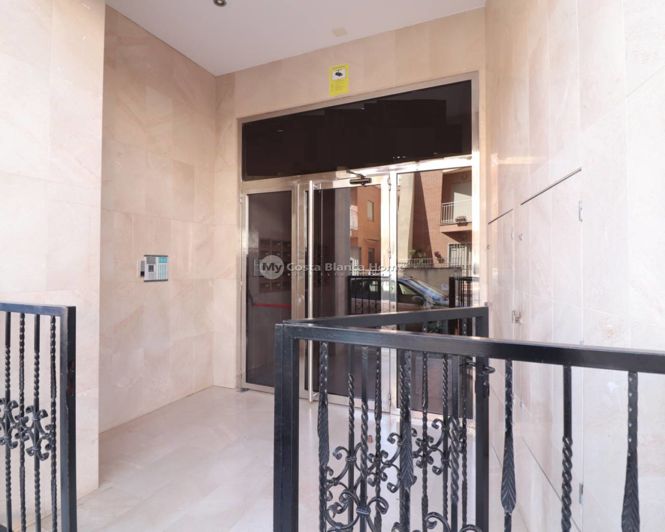 Image No.17-2 Bed Apartment for sale
