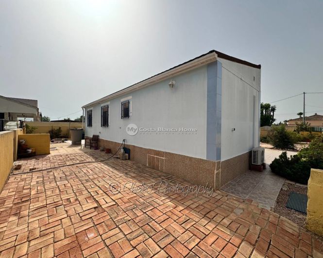 Image No.16-3 Bed Country House for sale