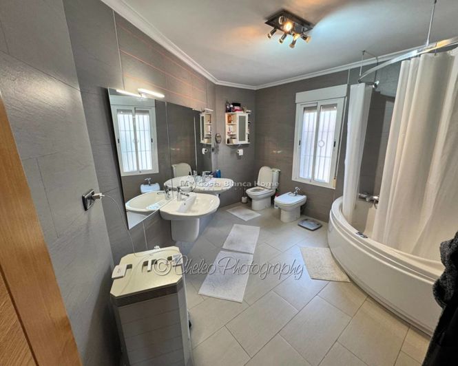 Image No.6-3 Bed Villa for sale
