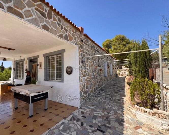 Image No.20-5 Bed Country House for sale