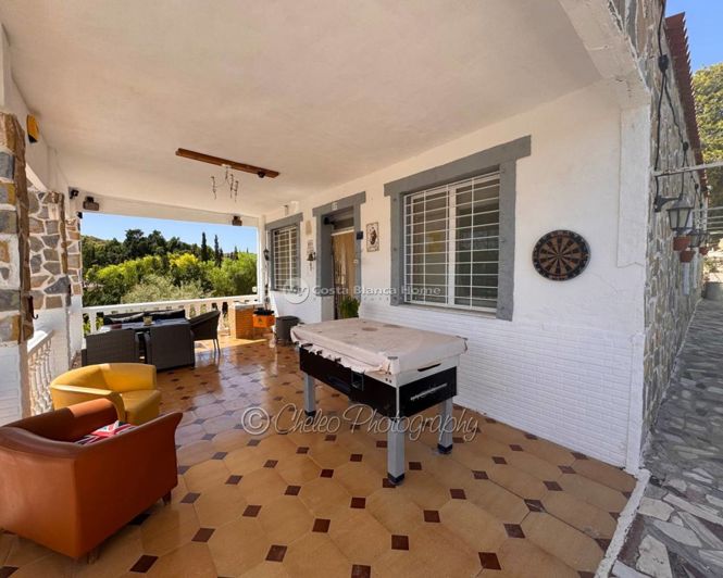 Image No.21-5 Bed Country House for sale