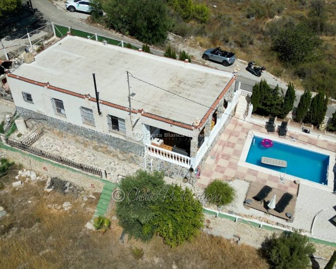 Image No.24-5 Bed Country House for sale