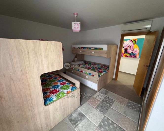 Image No.16-8 Bed Villa for sale