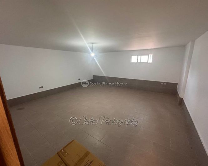 Image No.27-8 Bed Villa for sale