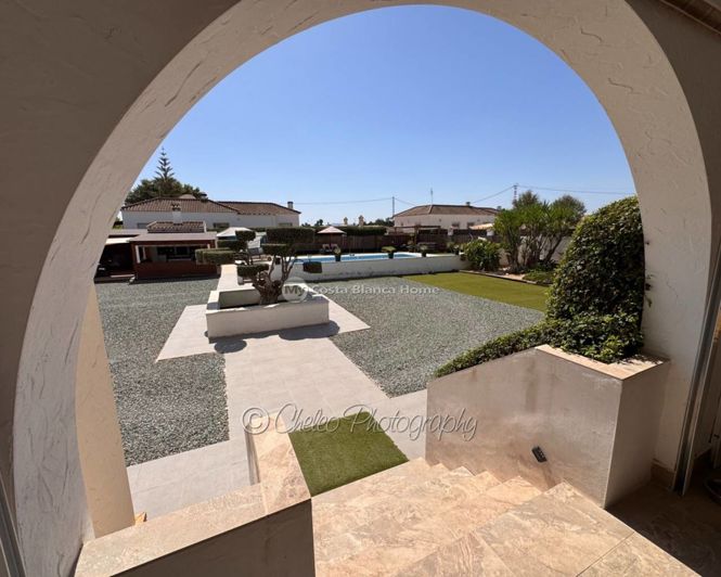Image No.18-4 Bed Villa for sale