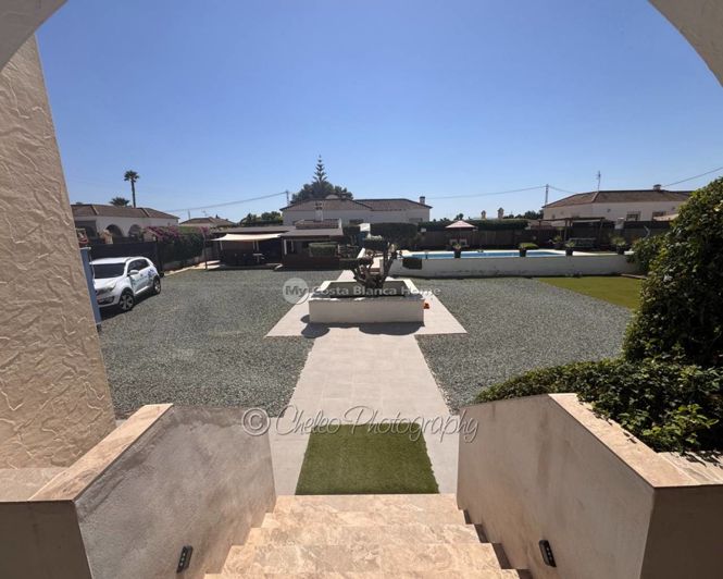 Image No.19-4 Bed Villa for sale