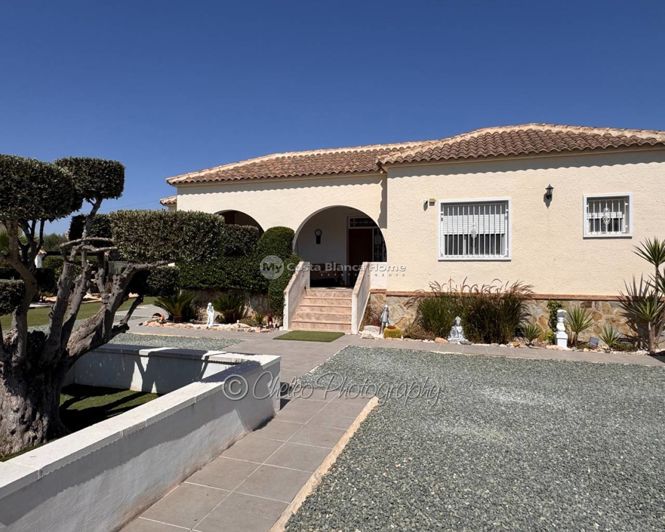 Image No.26-4 Bed Villa for sale