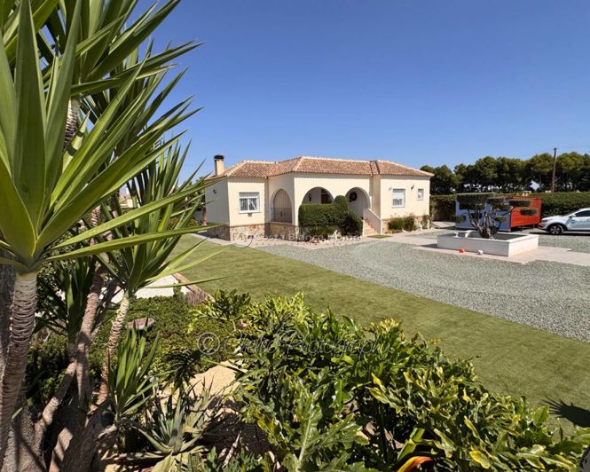 Image No.37-4 Bed Villa for sale