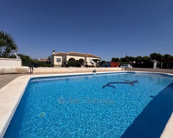 Image No.40-4 Bed Villa for sale