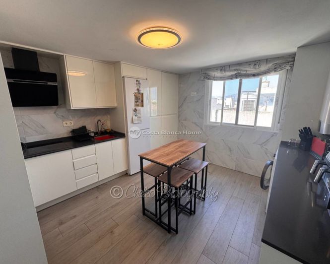 Image No.4-4 Bed Apartment for sale
