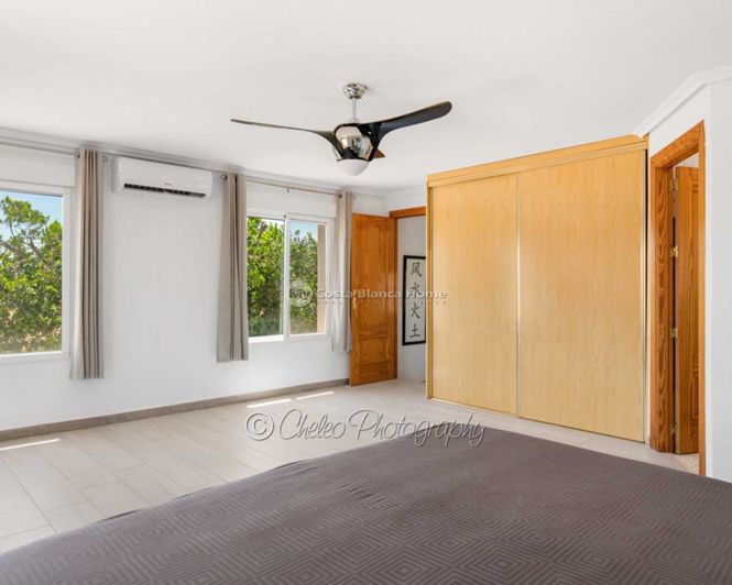 Image No.14-4 Bed Villa for sale
