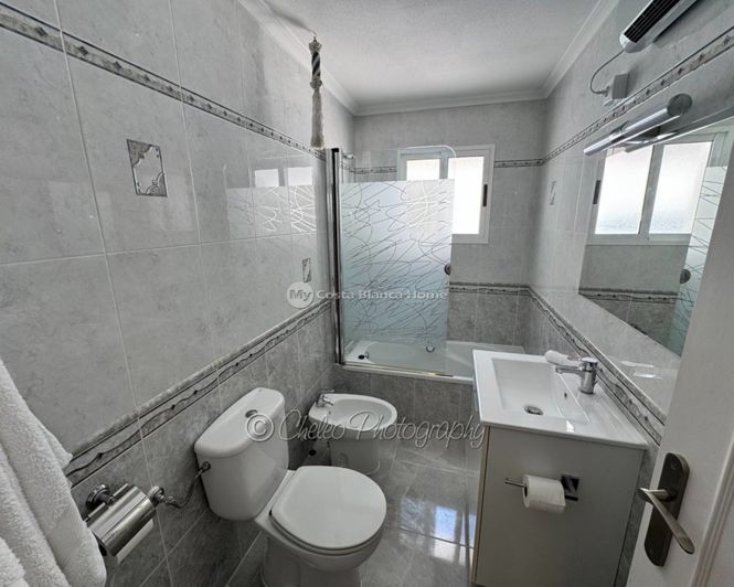 Image No.21-5 Bed Country House for sale