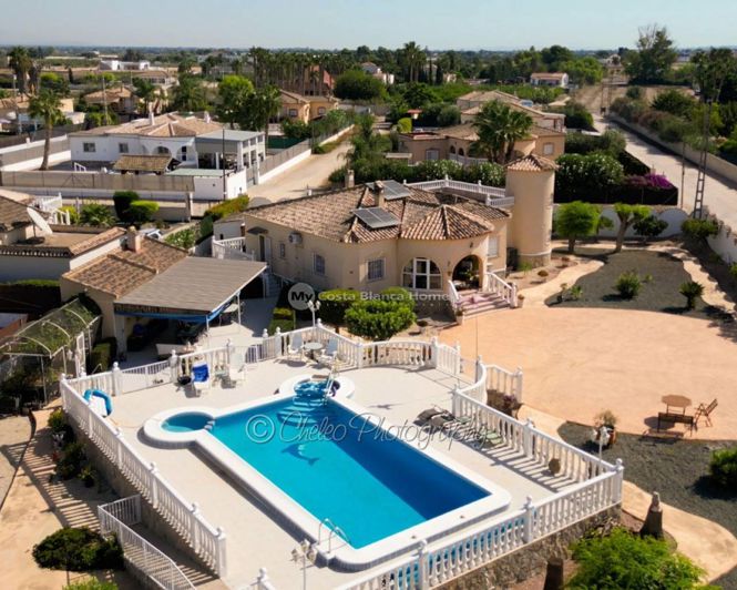 Image No.32-3 Bed Villa for sale