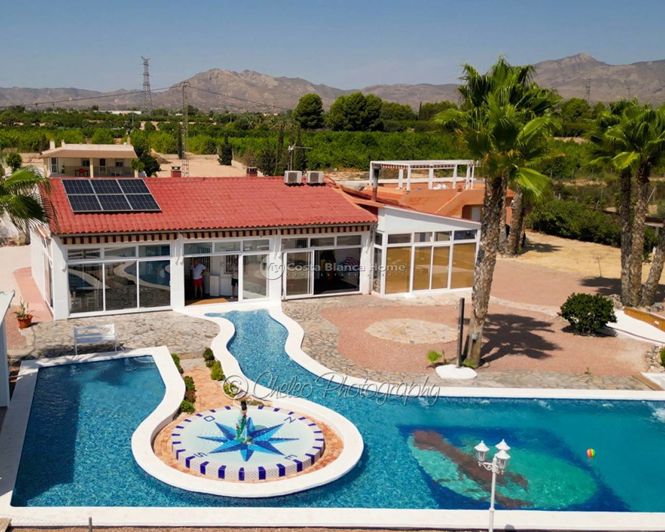 Image No.25-4 Bed Country House for sale