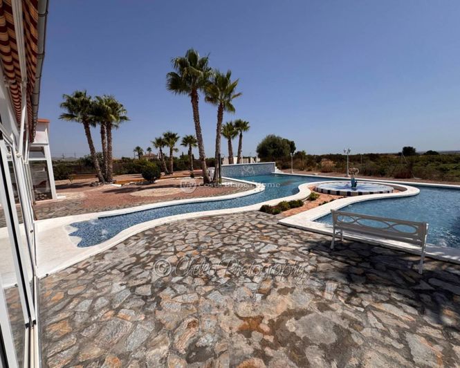 Image No.29-4 Bed Country House for sale
