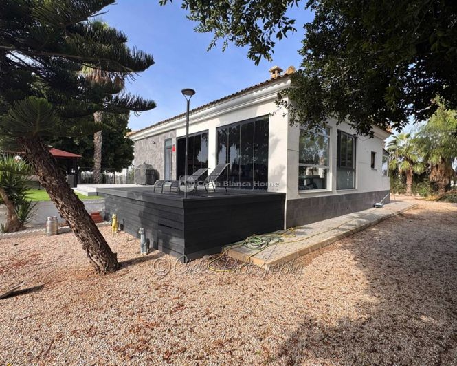 Image No.20-3 Bed Villa for sale