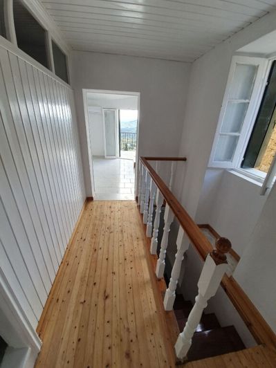 Image No.16-2 Bed Maisonette for sale