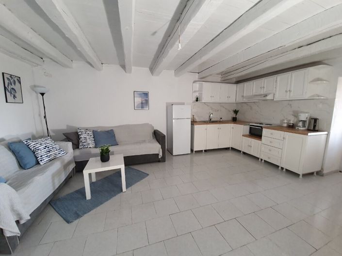 Image No.8-2 Bed Maisonette for sale