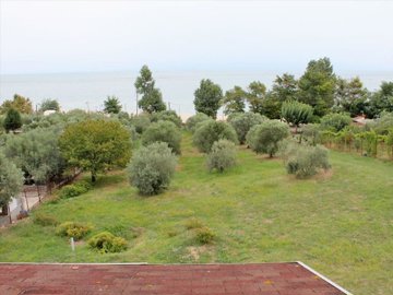 Photo 4 - Cottage 340 m² in Central Macedonia