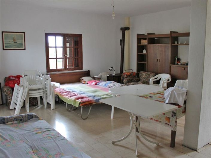 Image No.7-9 Bed Property for sale