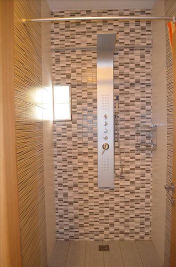 Image No.12-4 Bed Property for sale