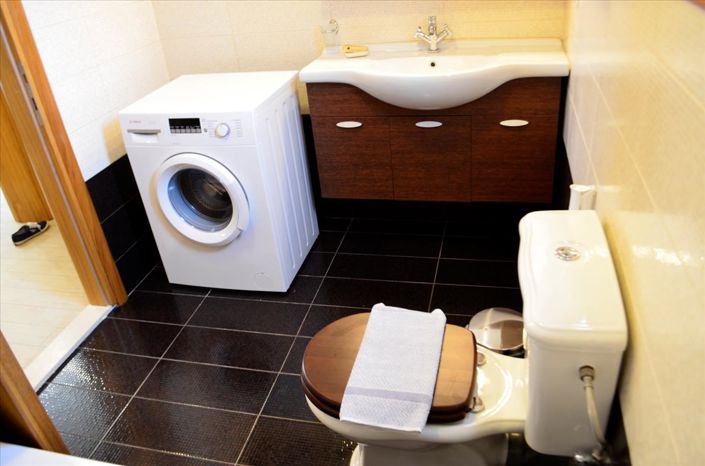 Image No.18-4 Bed Property for sale