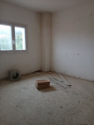 Image No.9-Propriété de 4 chambres à vendre à Lithakia