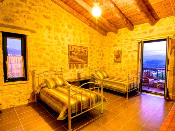 Image No.10-7 Bed Villa for sale