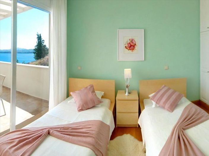 Image No.18-Villa for sale