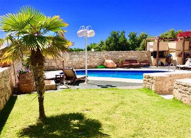 Maison de ville de 1 chambre à vendre à Skaleta