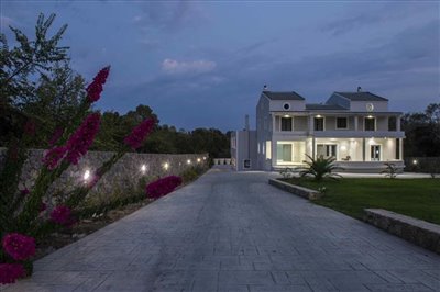Photo 5 - Villa 900 m² in Ionian Islands