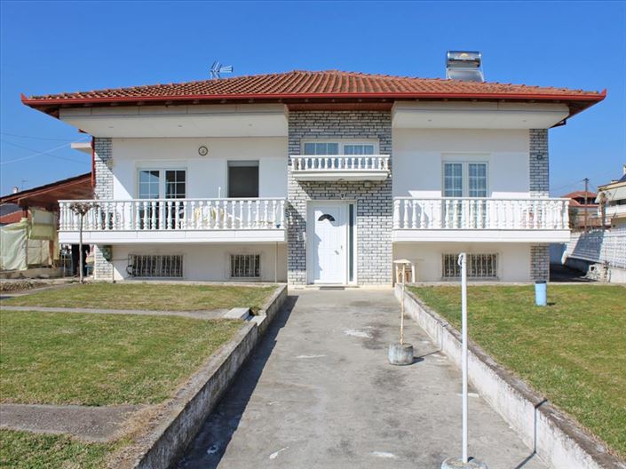 Image No.1-Propriété de 4 chambres à vendre à Katerini