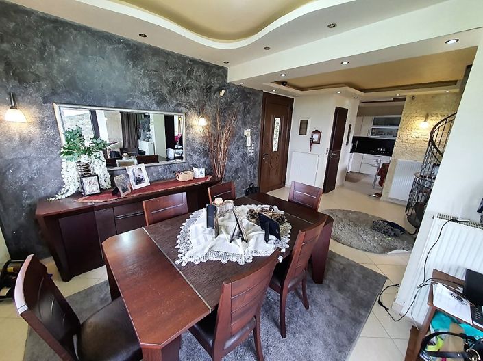 Image No.5-4 Bed Property for sale