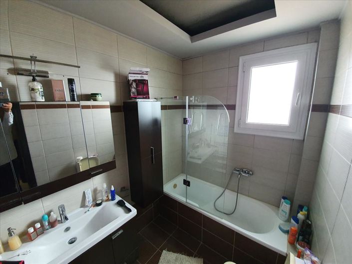 Image No.16-3 Bed Maisonette for sale